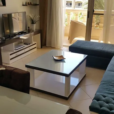 One-Bedroom Apartment S2 In Vip Zone Sunny Lakes